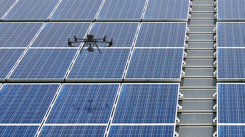 beats365以无人机搭配IR Sensor热显像技术进行全方面模块健检，有效降低人力成本并提升发电量