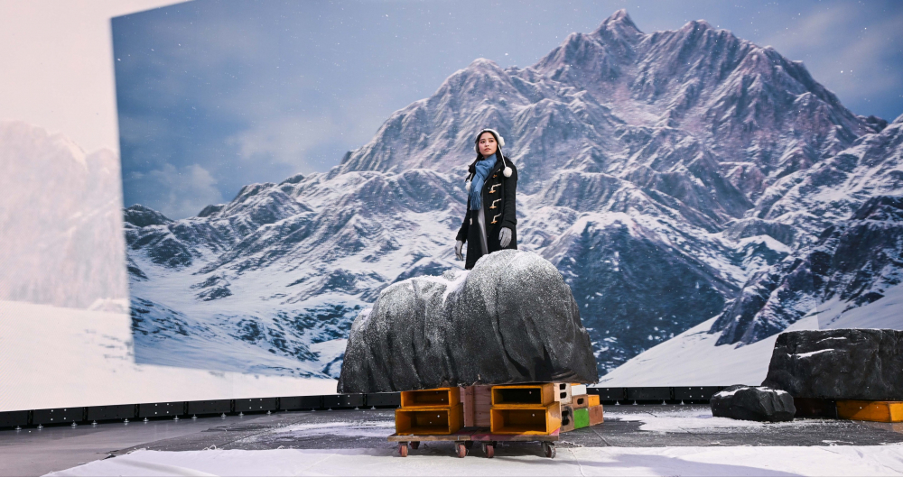 beats365显示屏专业调校技术与项目安装经验，使显示屏呈现创作者想表达的精致内容，让表演者有沉浸式临场感使演出逼真